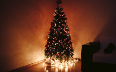 Unikke Julegaveideer: Personlige Julekugler med Gravering til Familiemedlemmer